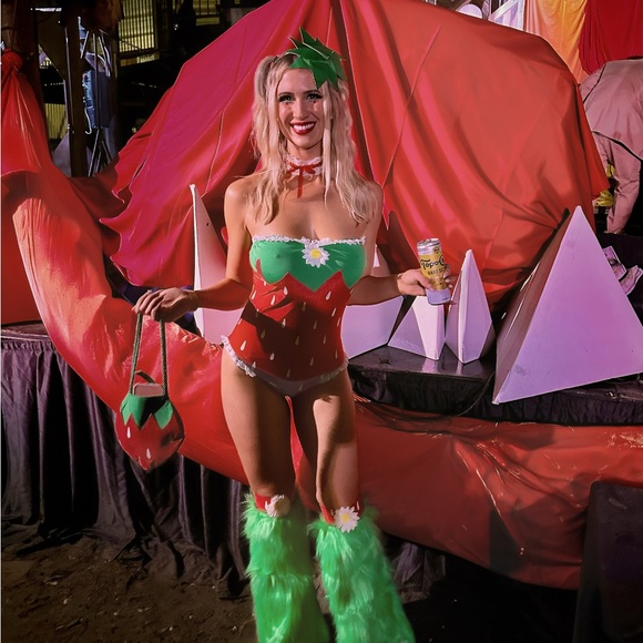 Meet your Posher, Shannon - Picture 9 of 15